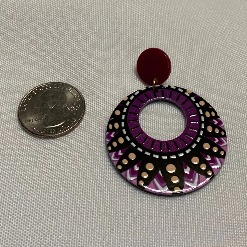 NWT! Beautiful Purple Painted Post Dangle Earrings!